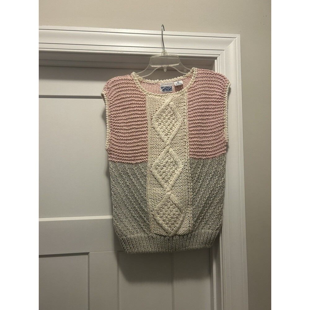 Vintage Size Medium Hand Knit Cable Knit Cottagecore Pullover Sweater Vest Tank
